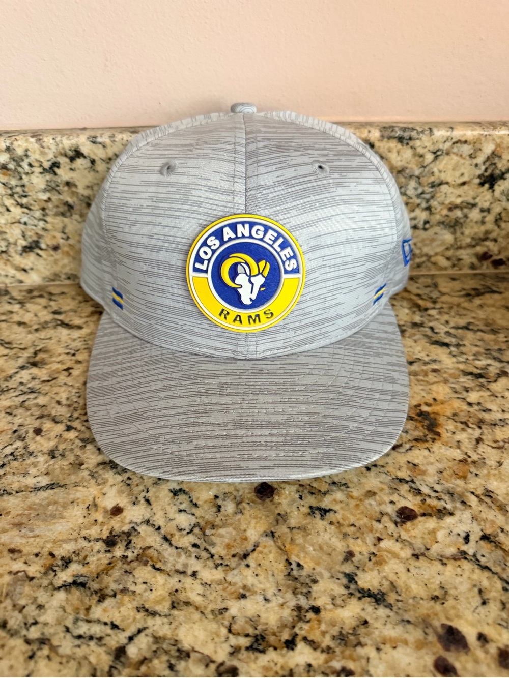 Los Angeles Rams Kids Gray Snapback Cap